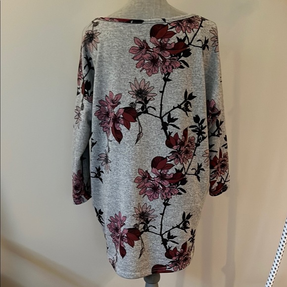 Only Print Gray tunic - Picture 2 of 2